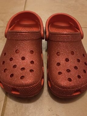 Womens Glitter Slip-On Clog - Red